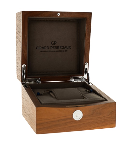 Girard Perregaux Laureato 81005-11-131-11A